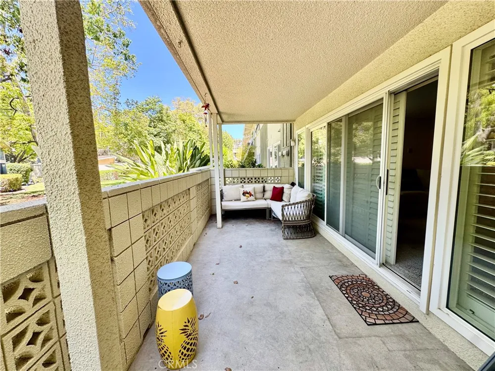 18 Via Castilla #C Laguna Woods, CA 92637