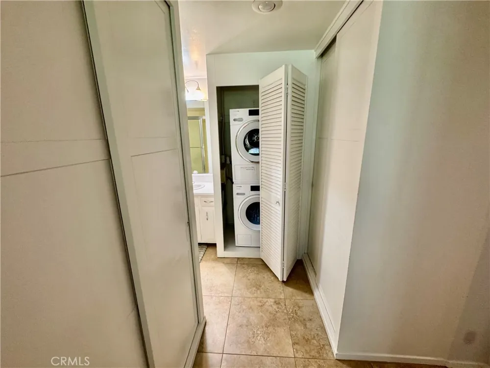 18 Via Castilla #C Laguna Woods, CA 92637