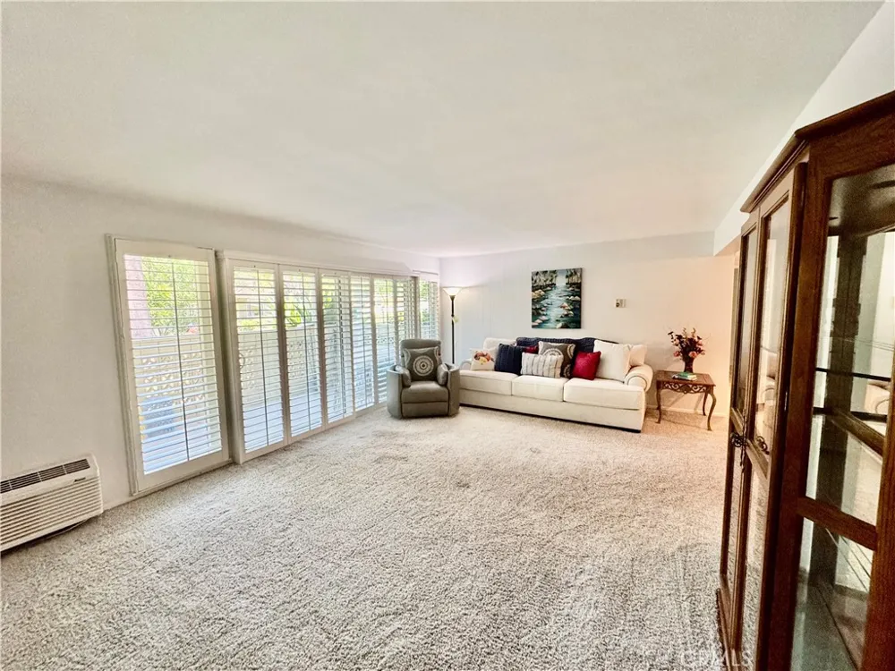 18 Via Castilla #C Laguna Woods, CA 92637