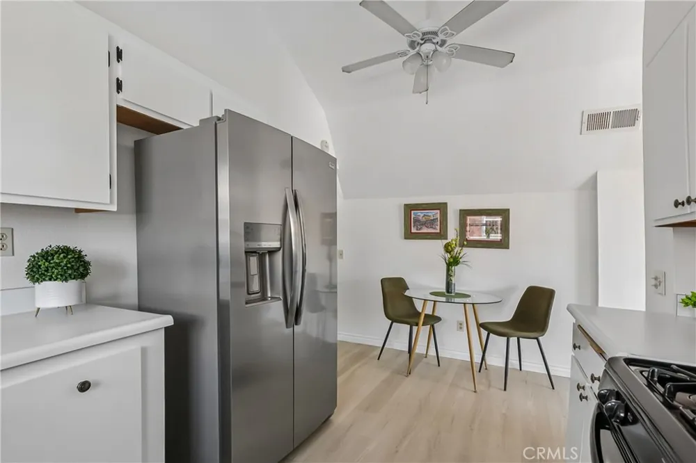 409 Utica #A11 Huntington Beach, CA 92648