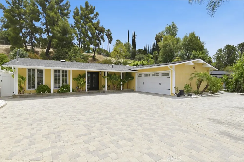7152 Pomelo West Hills, CA 91307