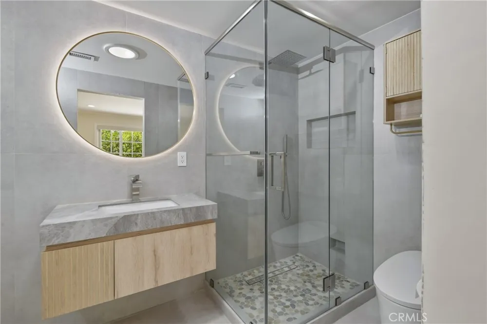 7152 Pomelo West Hills, CA 91307