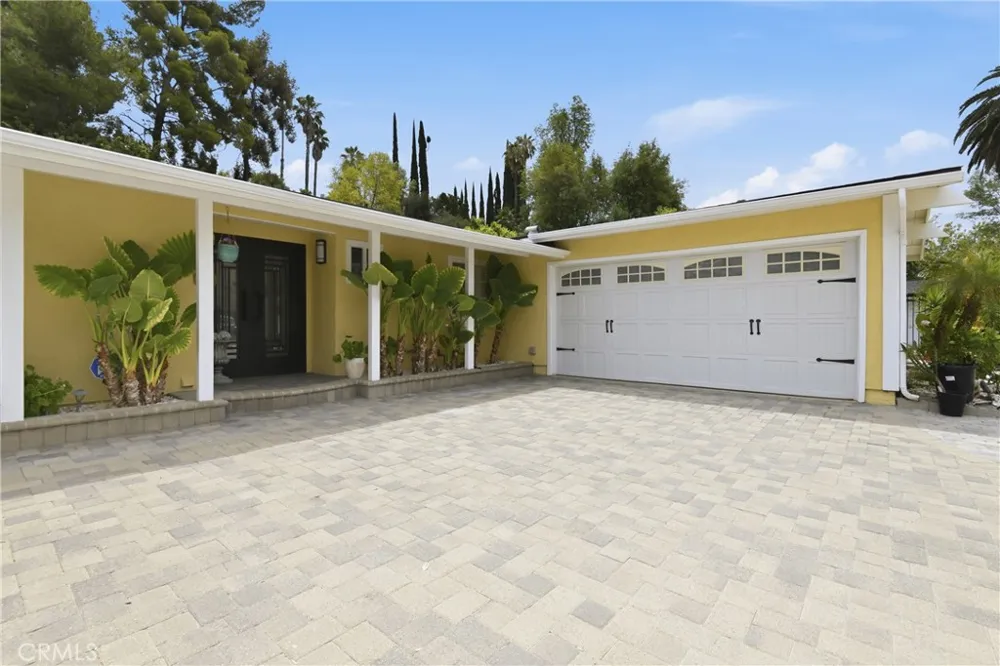 7152 Pomelo West Hills, CA 91307