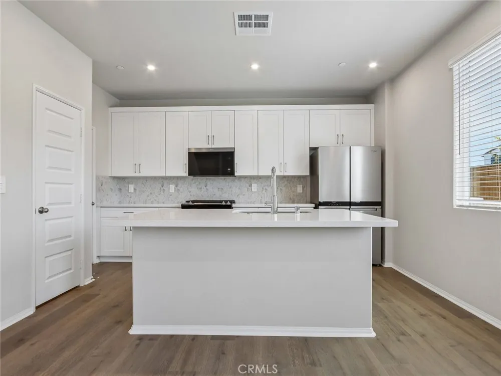 28309 Via Reserva Temecula, CA 92591