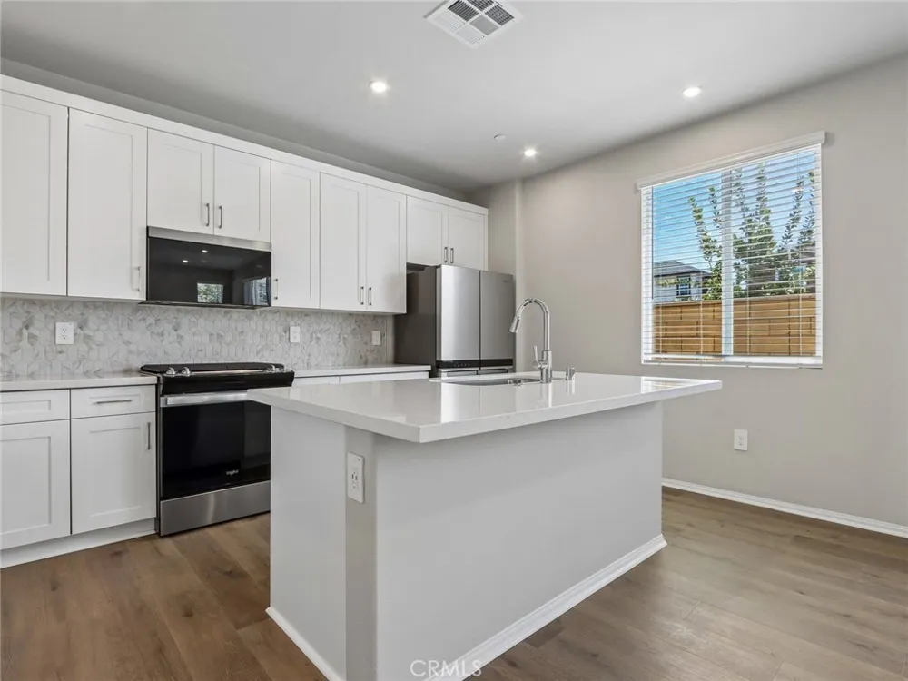 28309 Via Reserva Temecula, CA 92591