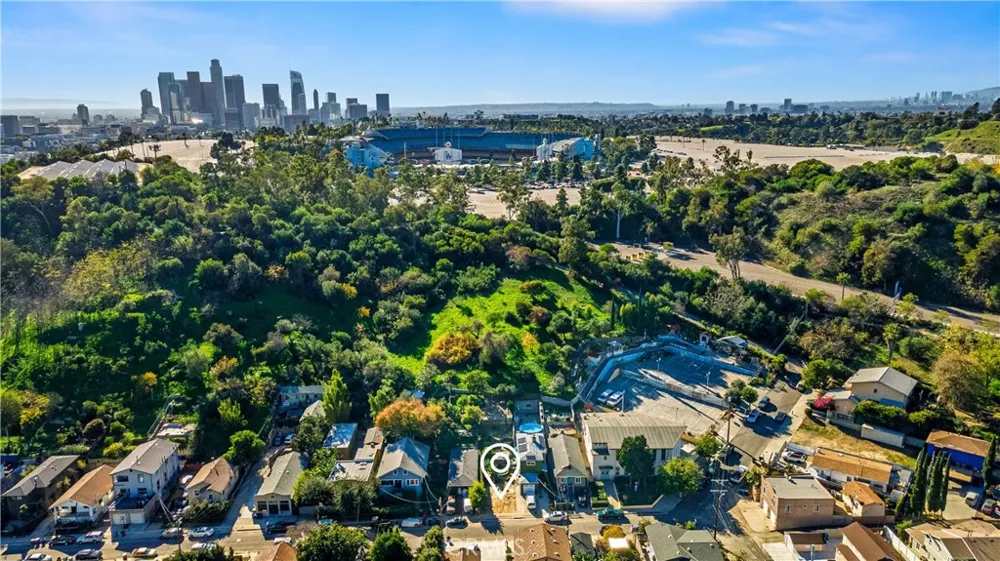 744 AMADOR Los Angeles, CA 90012