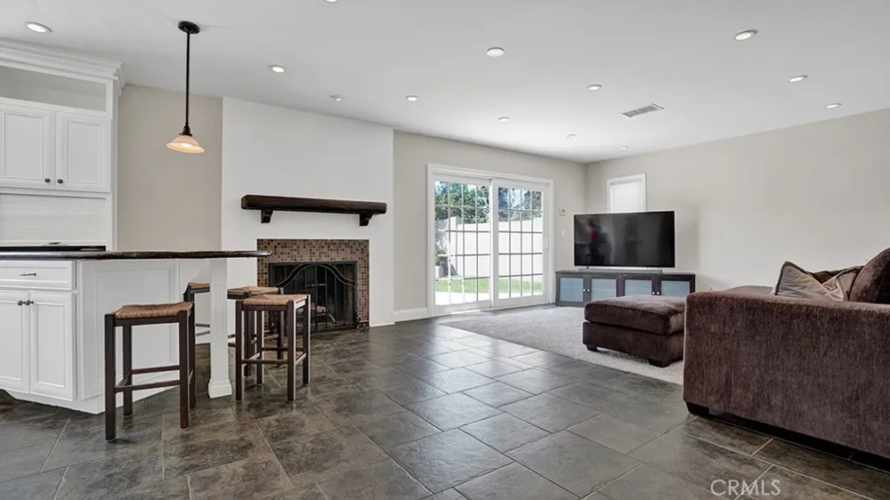 5062 Berkeley Westminster, CA 92683