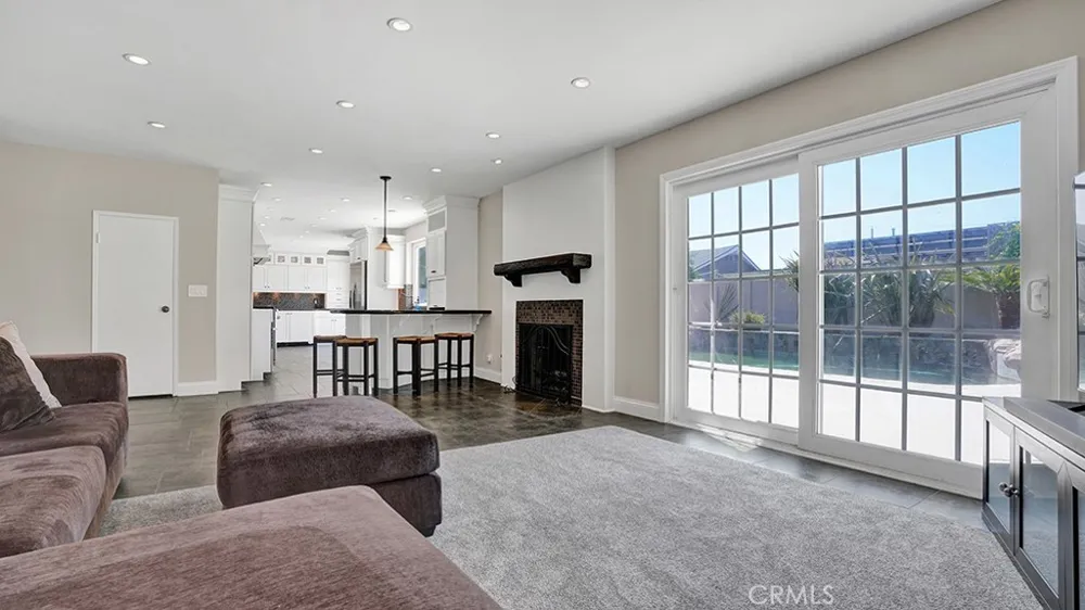 5062 Berkeley Westminster, CA 92683