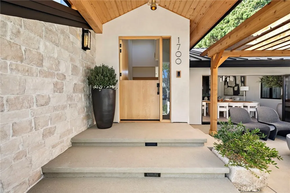 1700 Port Ashley Newport Beach, CA 92660