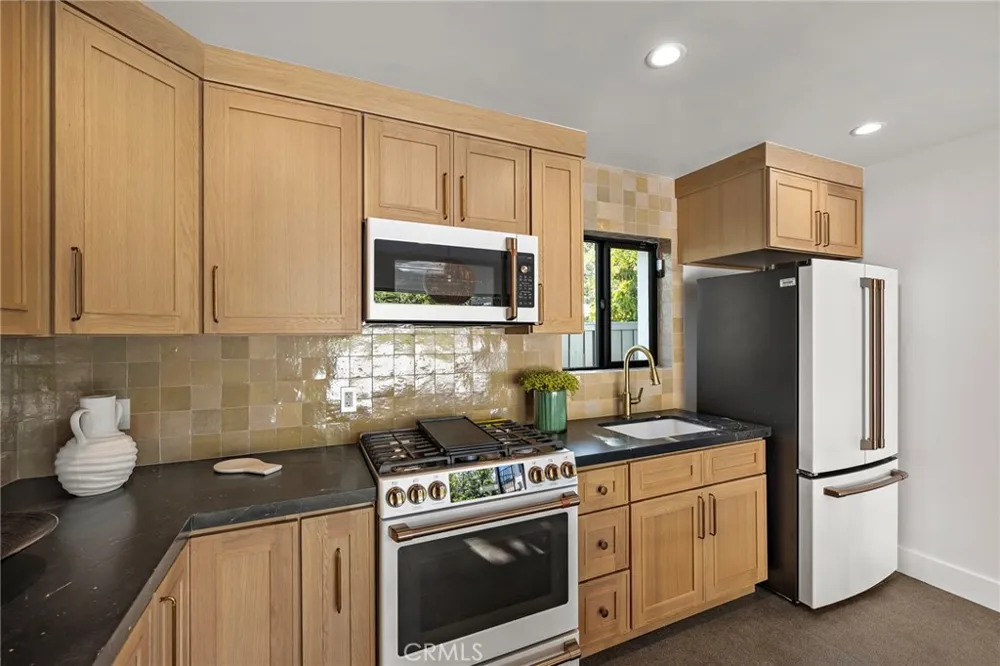 1700 Port Ashley Newport Beach, CA 92660
