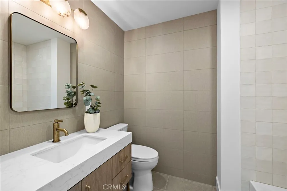 1700 Port Ashley Newport Beach, CA 92660