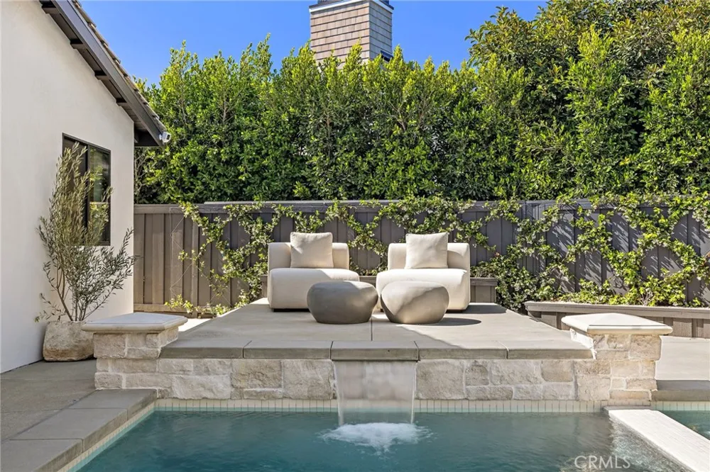 1700 Port Ashley Newport Beach, CA 92660