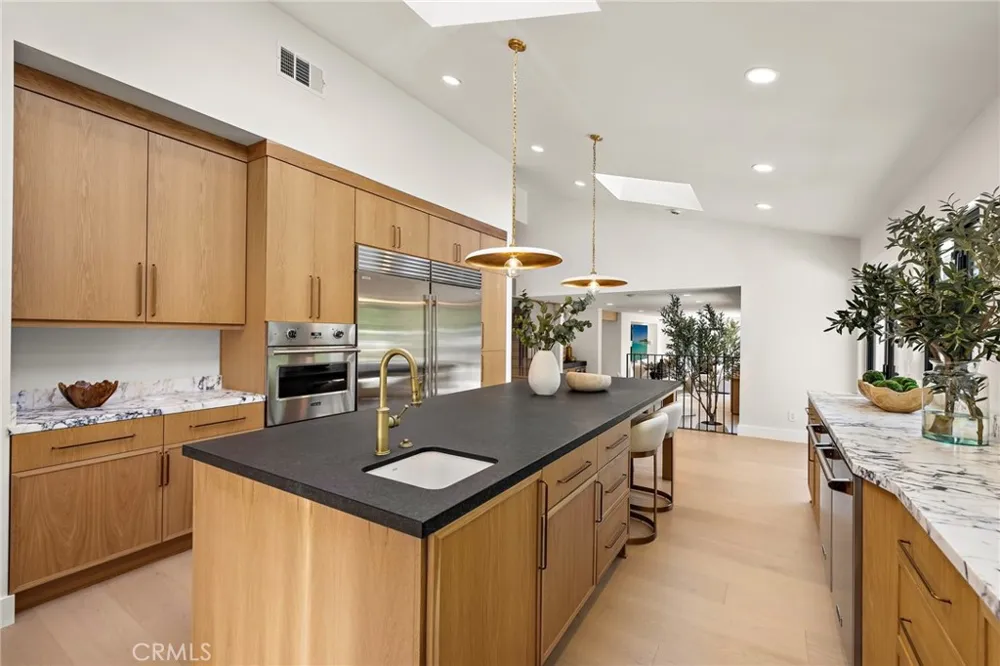 1700 Port Ashley Newport Beach, CA 92660