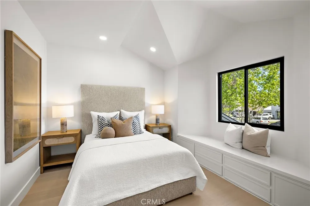 1700 Port Ashley Newport Beach, CA 92660