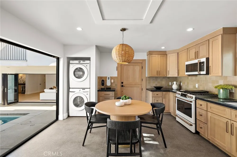 1700 Port Ashley Newport Beach, CA 92660