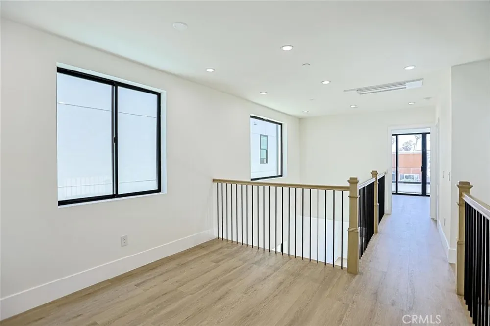 109 9th Huntington Beach, CA 92648