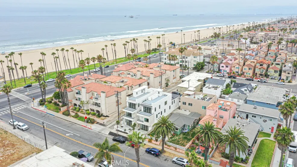 109 9th Huntington Beach, CA 92648