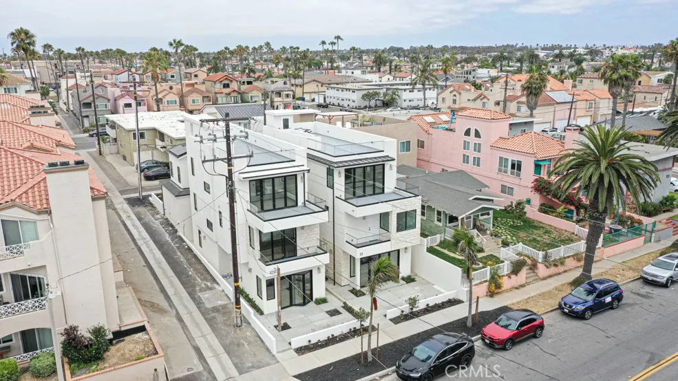 109 9th Huntington Beach, CA 92648