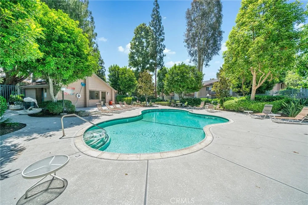 26701 Quail #82 Laguna Hills, CA 92656