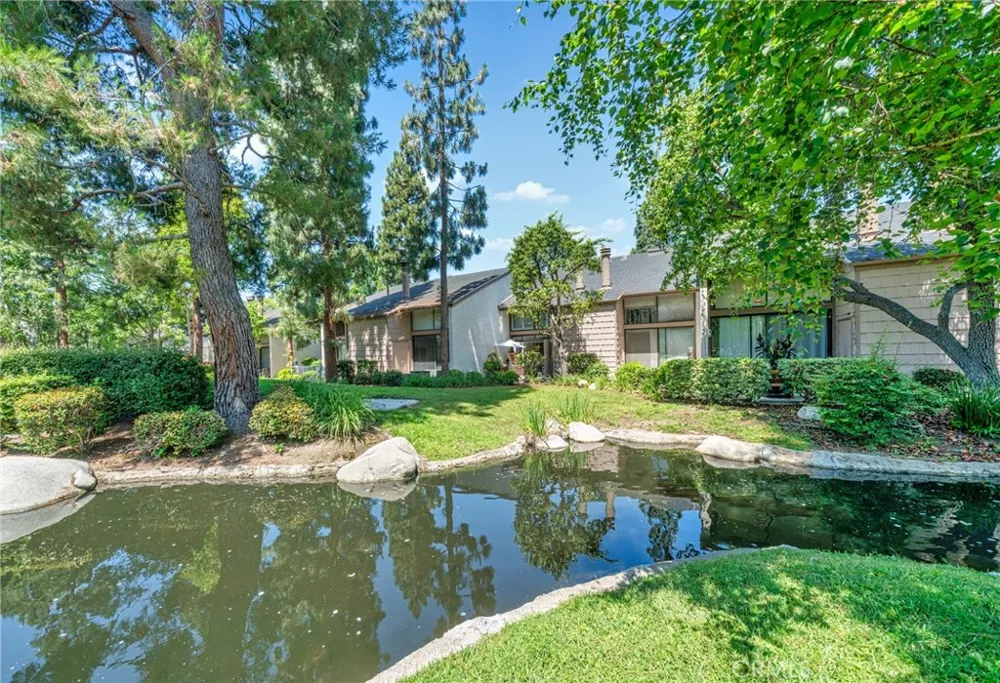 26701 Quail #82 Laguna Hills, CA 92656