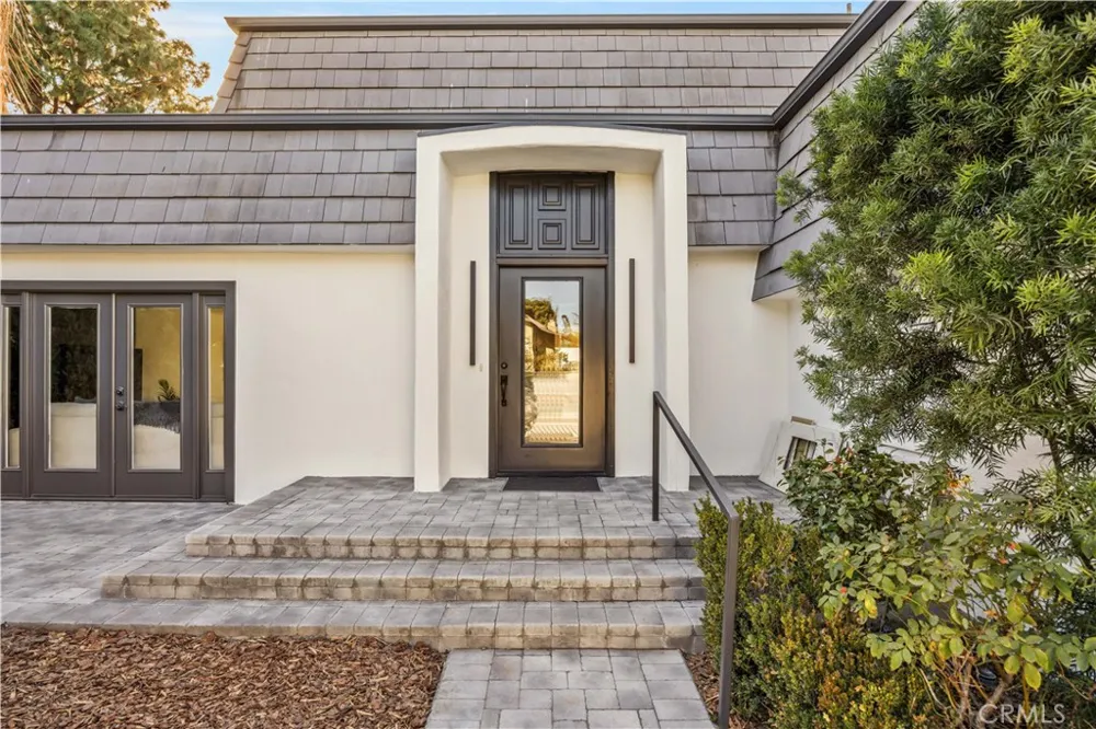 25266 Pacifica Mission Viejo, CA 92691