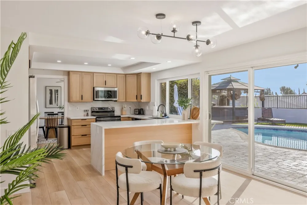 25266 Pacifica Mission Viejo, CA 92691