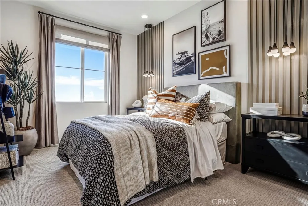 12721 Sky Place #8 Hawthorne, CA 90250