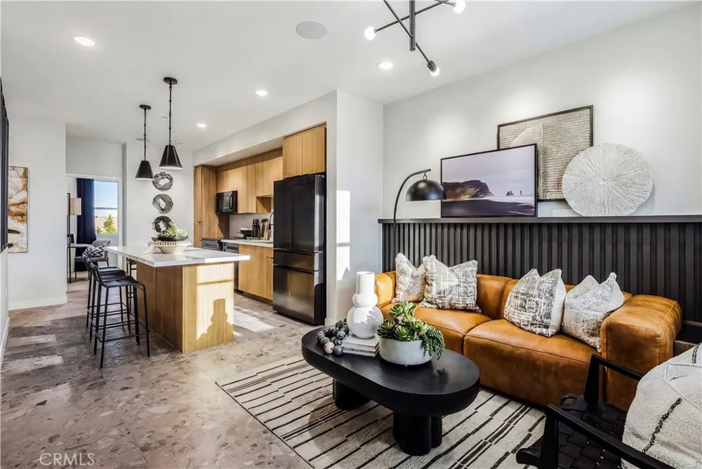 12721 Sky Place #8 Hawthorne, CA 90250