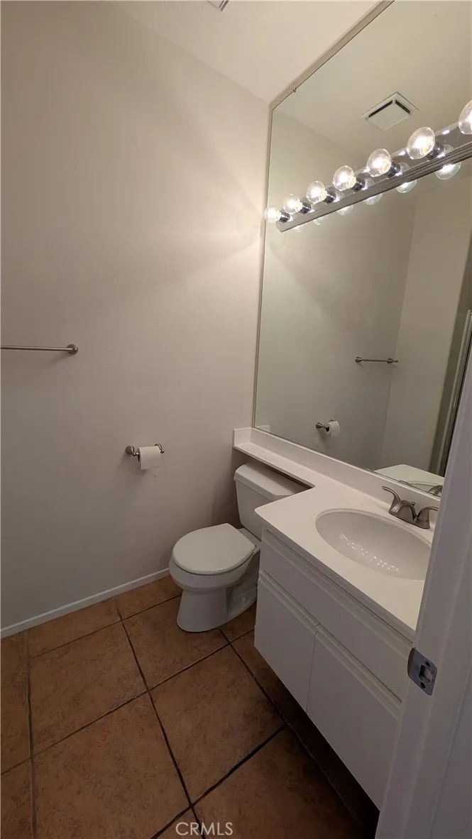 28446 Yosemite Lake Forest, CA 92679