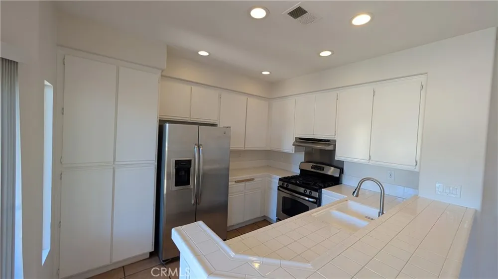 28446 Yosemite Lake Forest, CA 92679