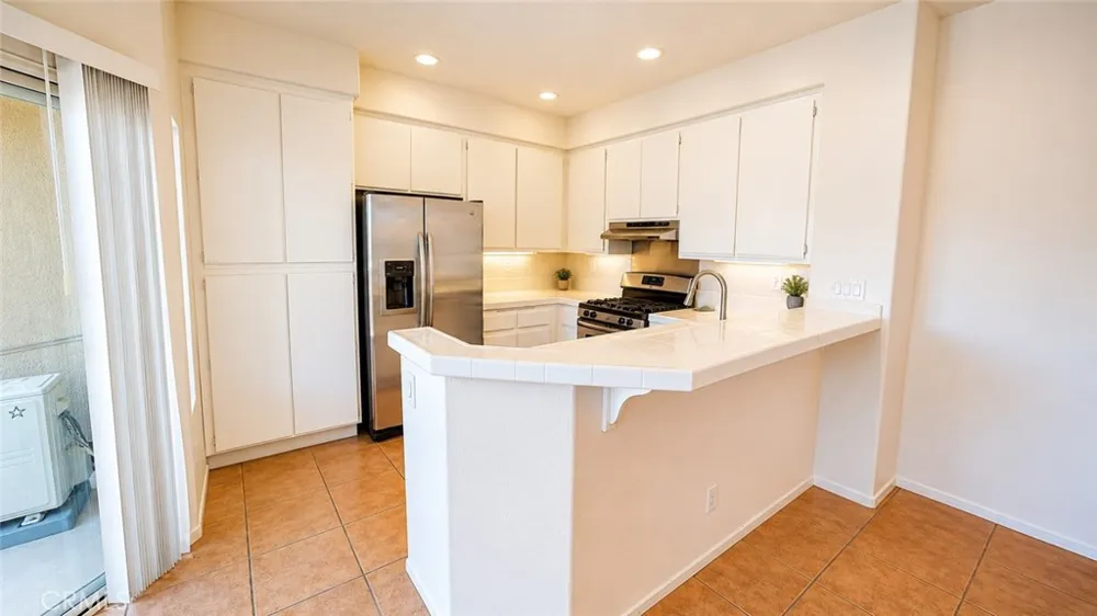 28446 Yosemite Lake Forest, CA 92679