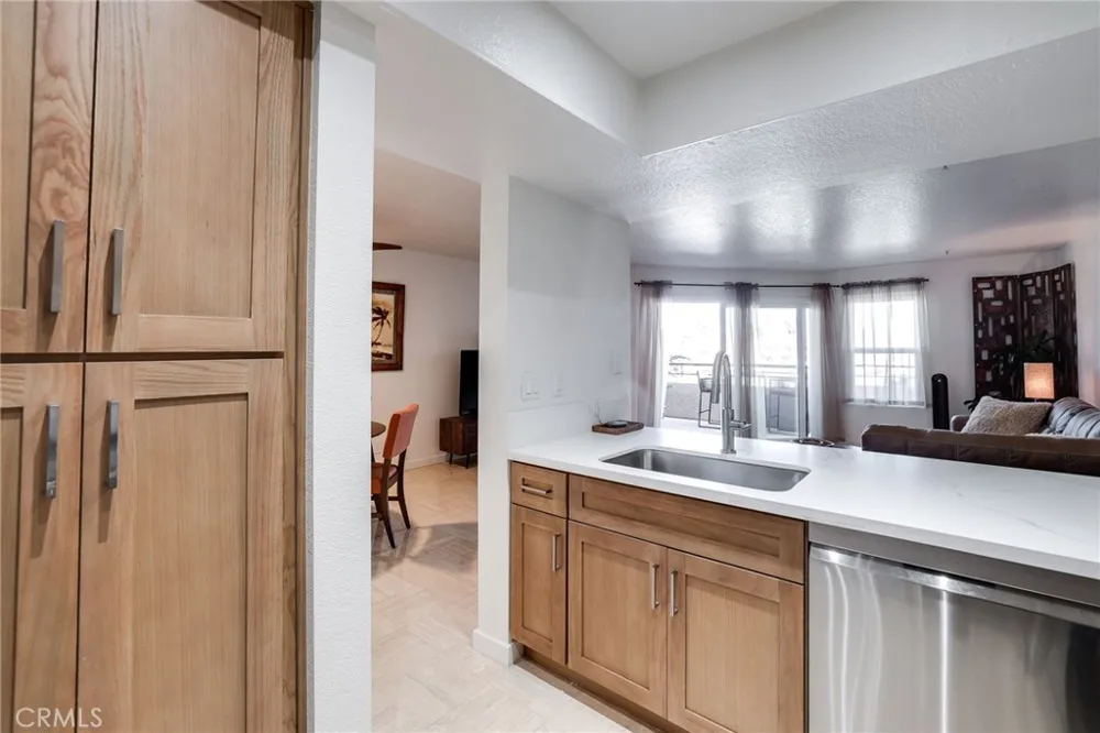 1200 Pacific Coast #327 Huntington Beach, CA 92648