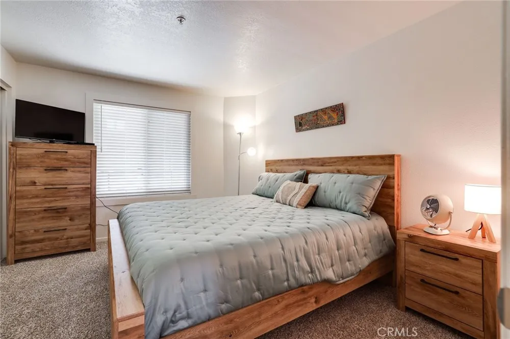 1200 Pacific Coast #327 Huntington Beach, CA 92648
