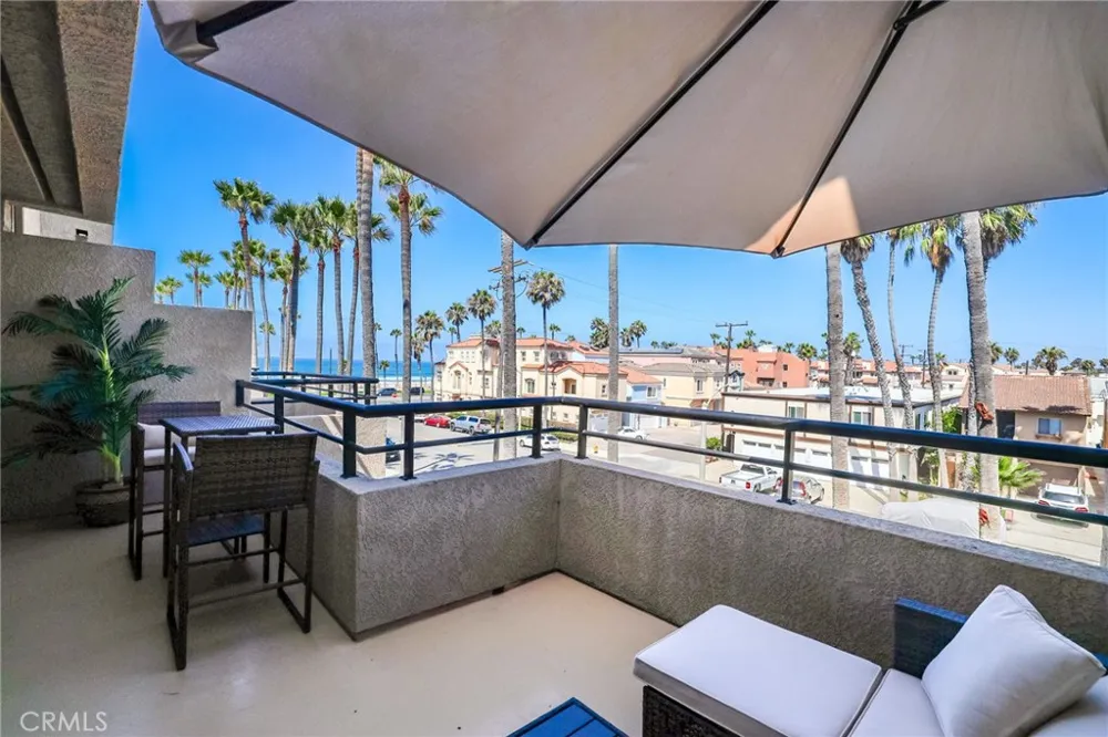 1200 Pacific Coast #327 Huntington Beach, CA 92648