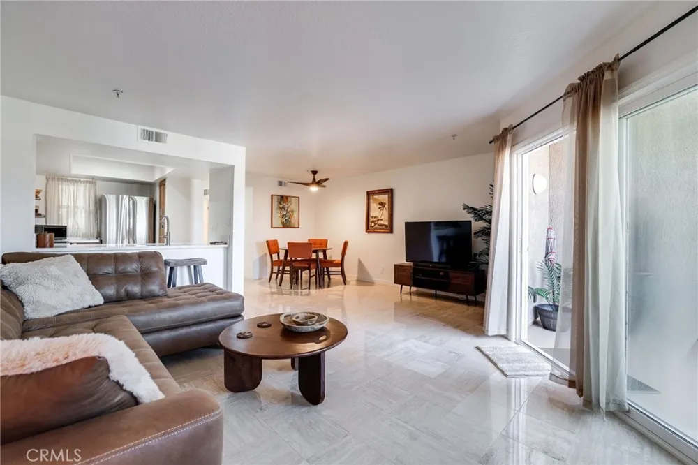 1200 Pacific Coast #327 Huntington Beach, CA 92648
