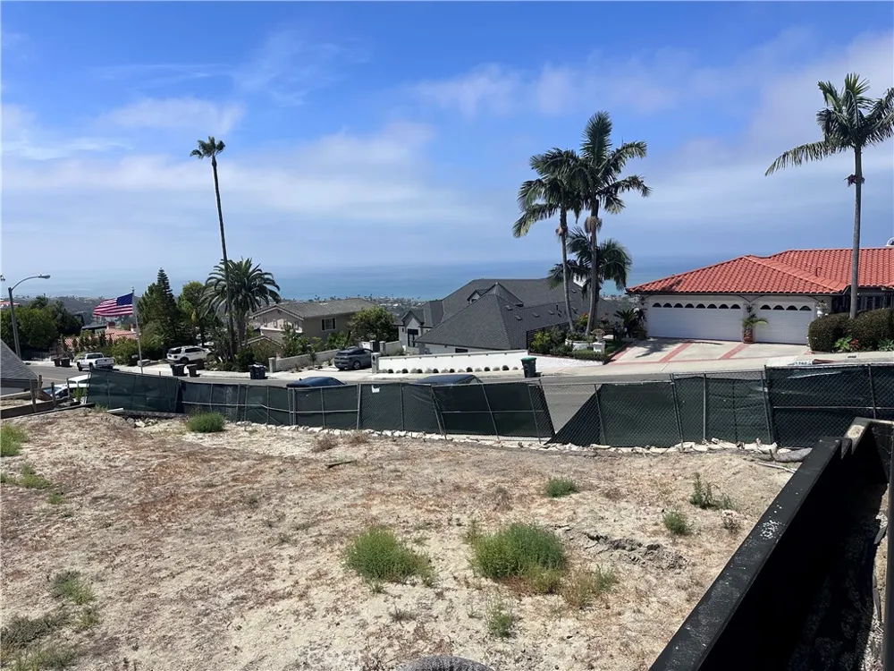 1701 Avenida Salvador San Clemente, CA 92672