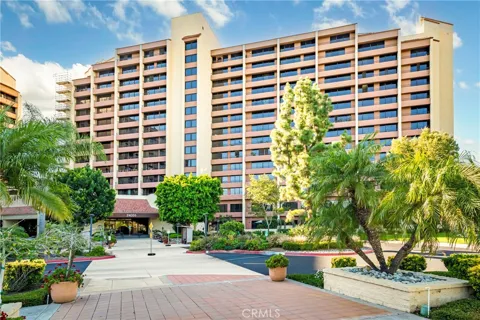 24055 Paseo Del Lago #608