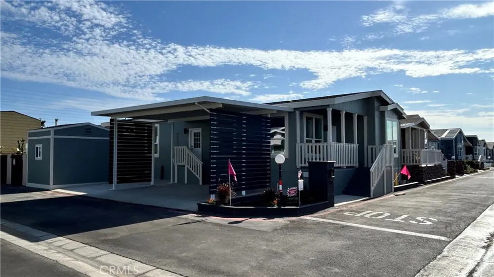 9850 Garfield Avenue #68 Huntington Beach, CA 92646