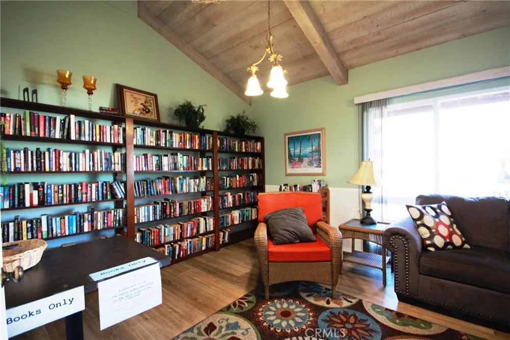 9850 Garfield Avenue #68 Huntington Beach, CA 92646