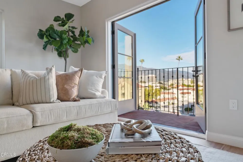 88 Oakland Avenue #606 Pasadena, CA 91101