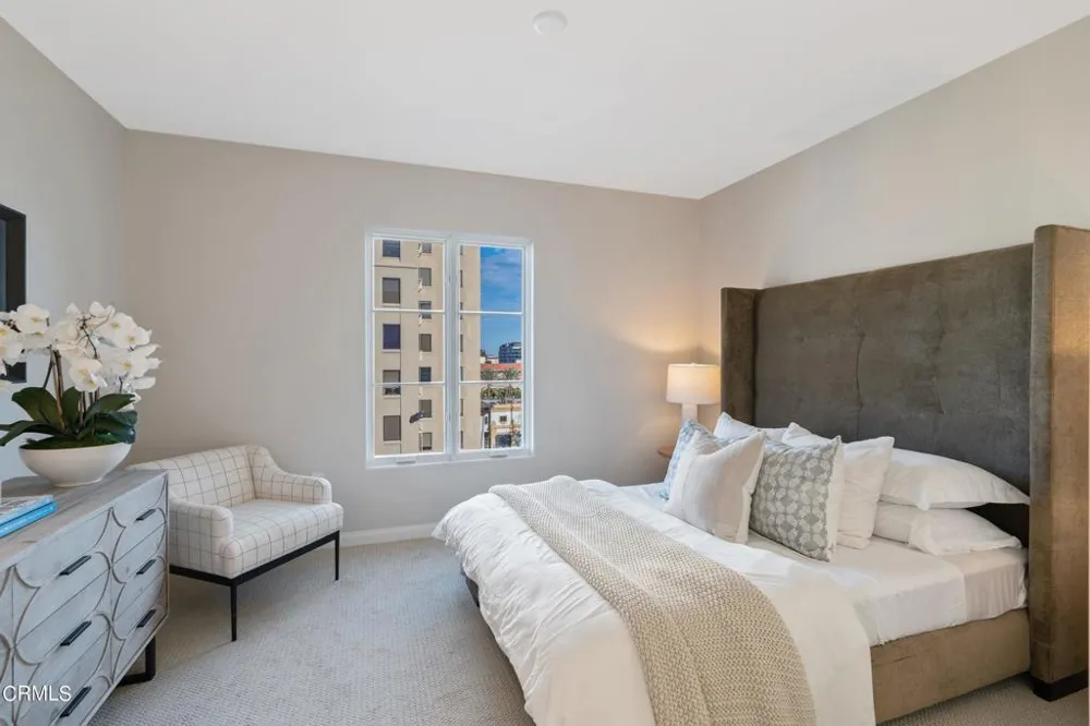 88 Oakland Avenue #606 Pasadena, CA 91101