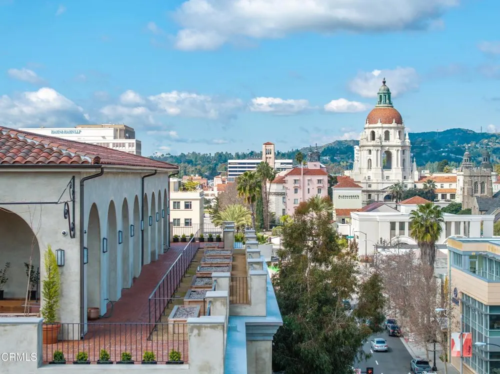 88 Oakland Avenue #606 Pasadena, CA 91101