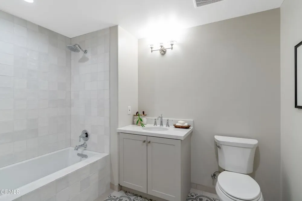 88 Oakland Avenue #606 Pasadena, CA 91101