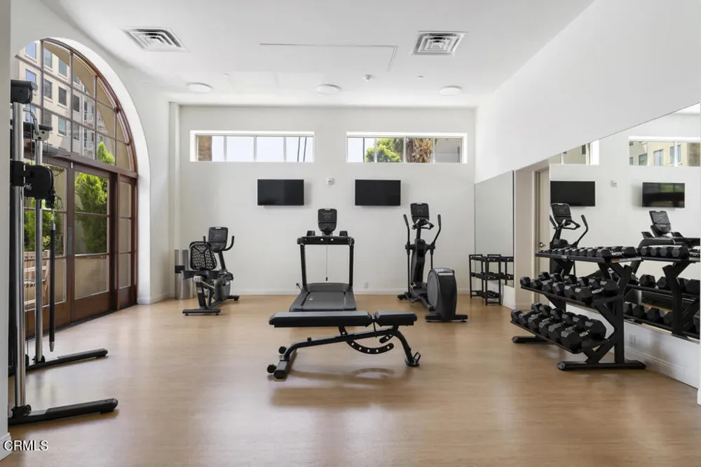 88 Oakland Avenue #606 Pasadena, CA 91101