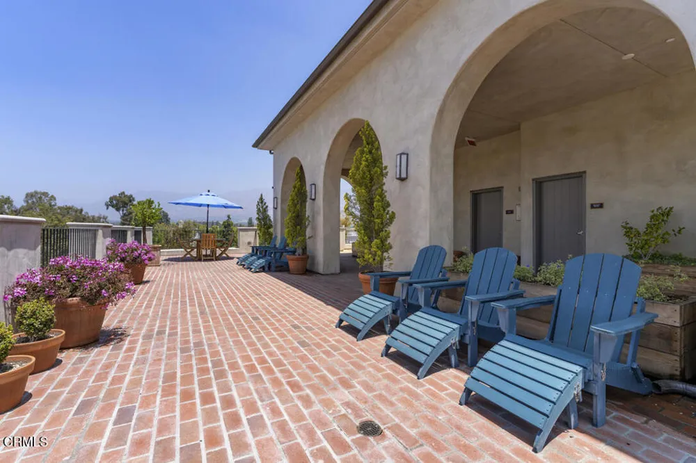 88 Oakland Avenue #606 Pasadena, CA 91101