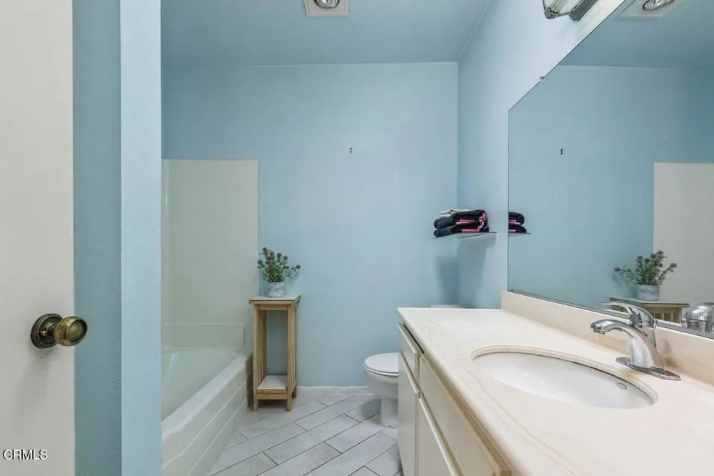 15000 Halldale Avenue #212 Gardena, CA 90247