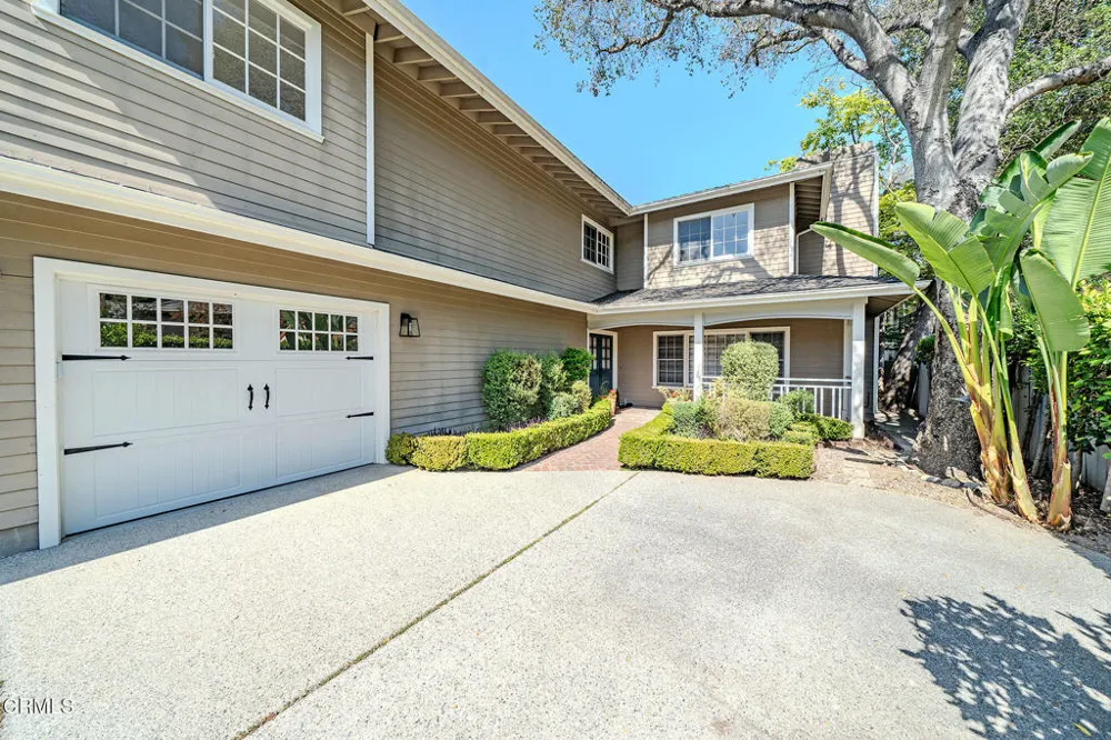 4330 Bel Aire Drive La Canada Flintridge, CA 91011