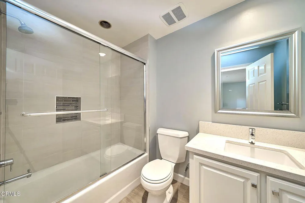 4330 Bel Aire Drive La Canada Flintridge, CA 91011