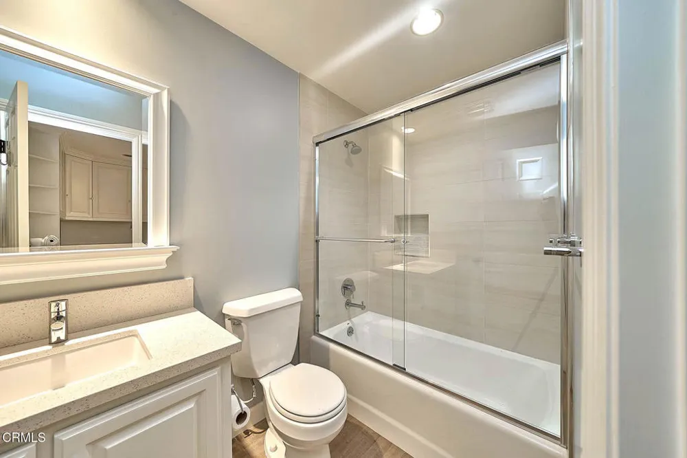 4330 Bel Aire Drive La Canada Flintridge, CA 91011