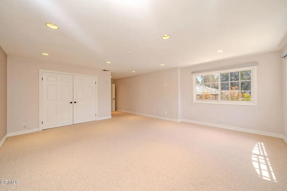 4330 Bel Aire Drive La Canada Flintridge, CA 91011